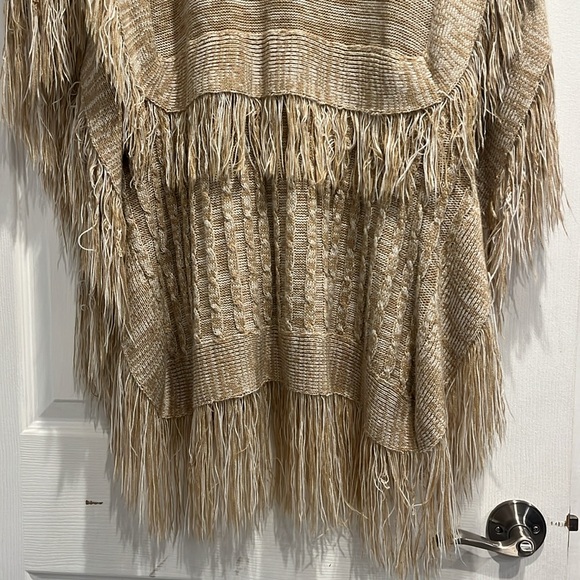 NY & Company | Turtleneck Poncho w/ Fringe Detail - Picture 3 of 9